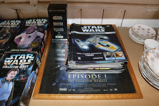 13 Star Wars figures, a poster, magazines & 2 others(-)